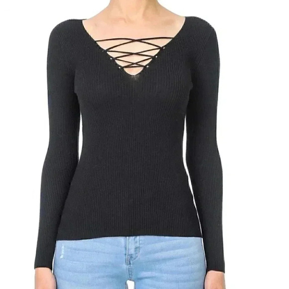 RIBBED LACE FRONT DETAILED TOP - Picture 1 of 2